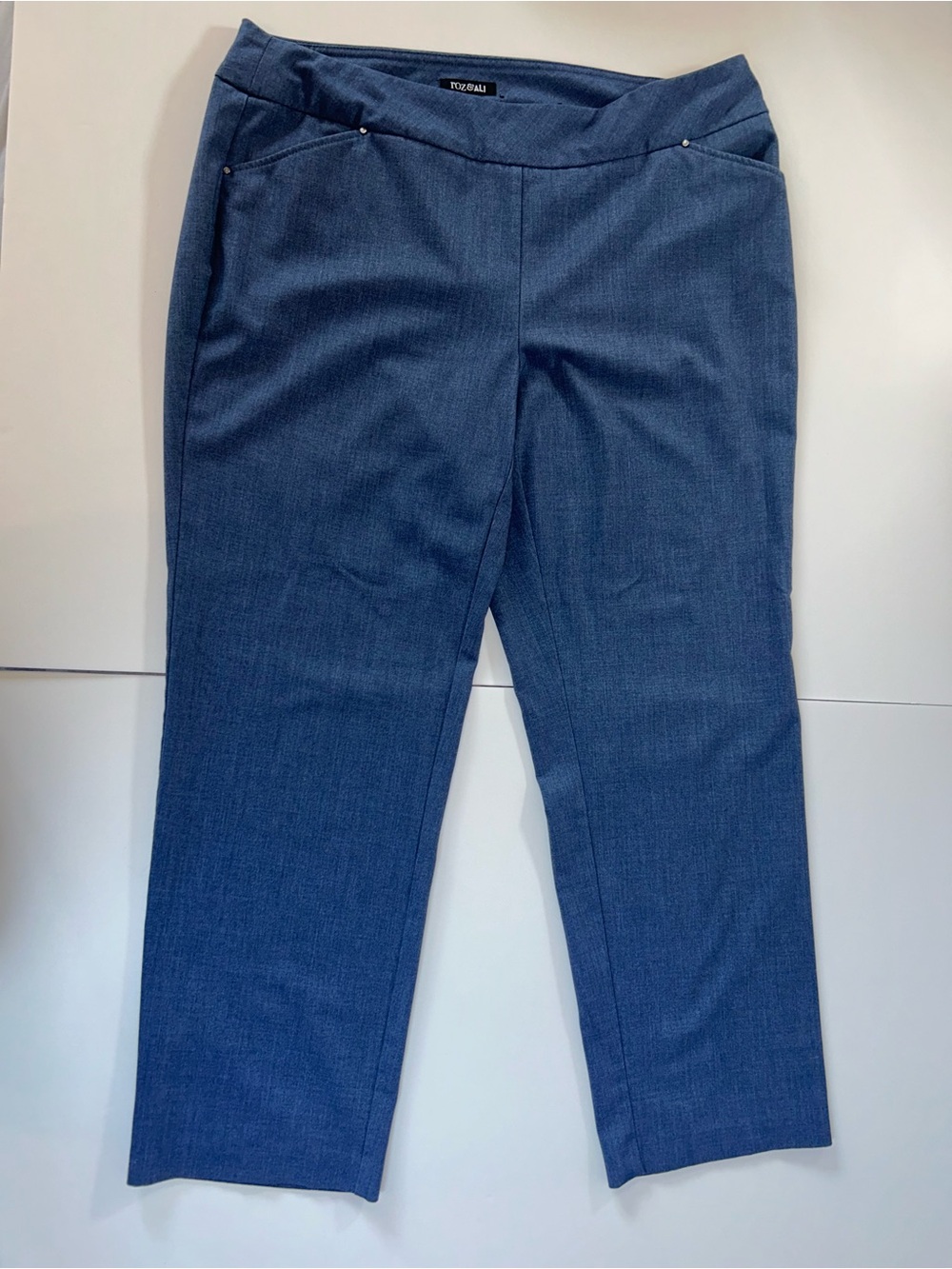 Roz & Ali Women’s Size 16 Blue Straight Leg Pull On Career Dress Pants Stretch